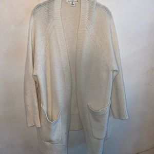Creme cardigan